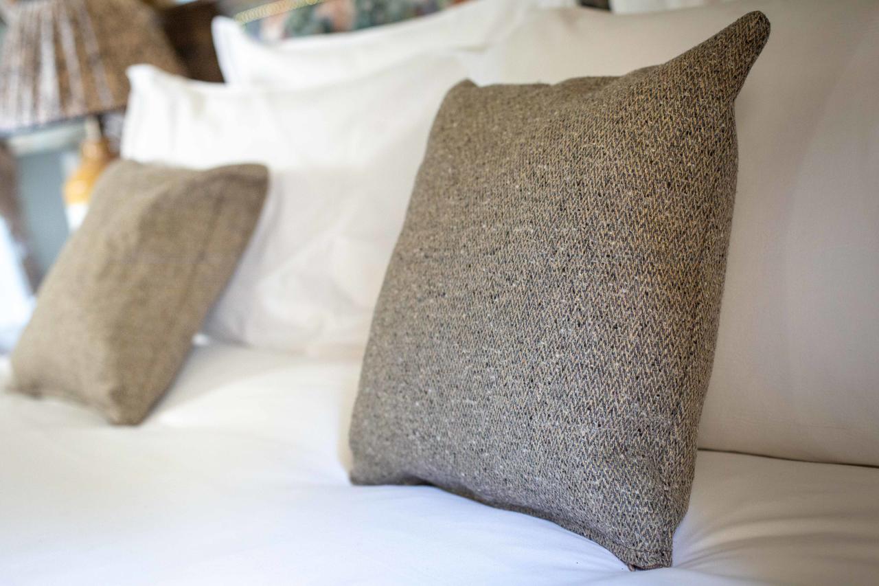 The Frogmill Hotel Shipton  Bagian luar foto