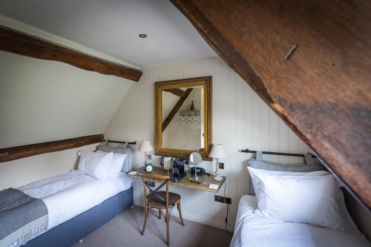 The Frogmill Hotel Shipton  Bagian luar foto